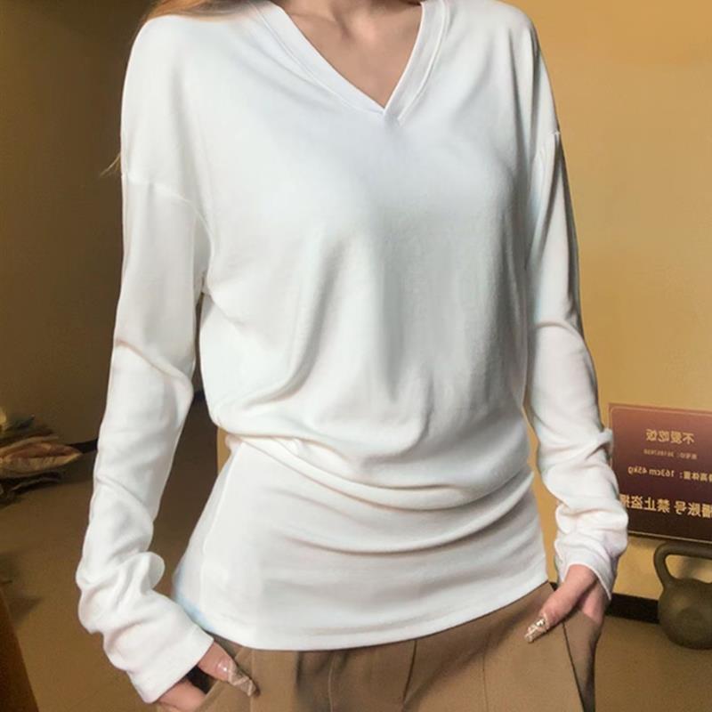 好货大码胖mm秋季宽松休闲慵懒风V领长袖上衣女装设计感遮肚显瘦