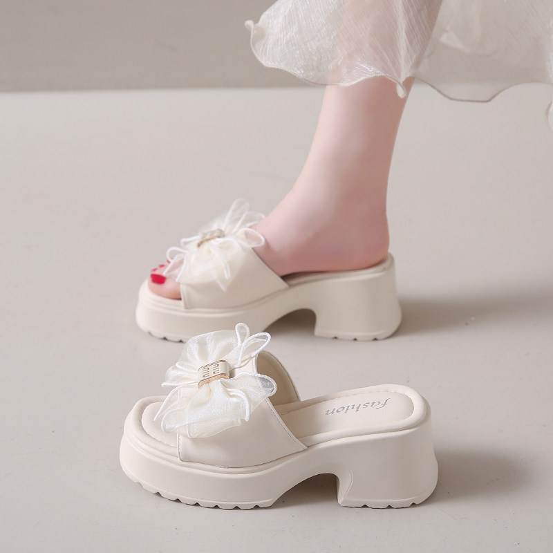 高级感厚底拖鞋女夏季外穿2025新款凉拖鞋女士高跟海边沙滩一字拖