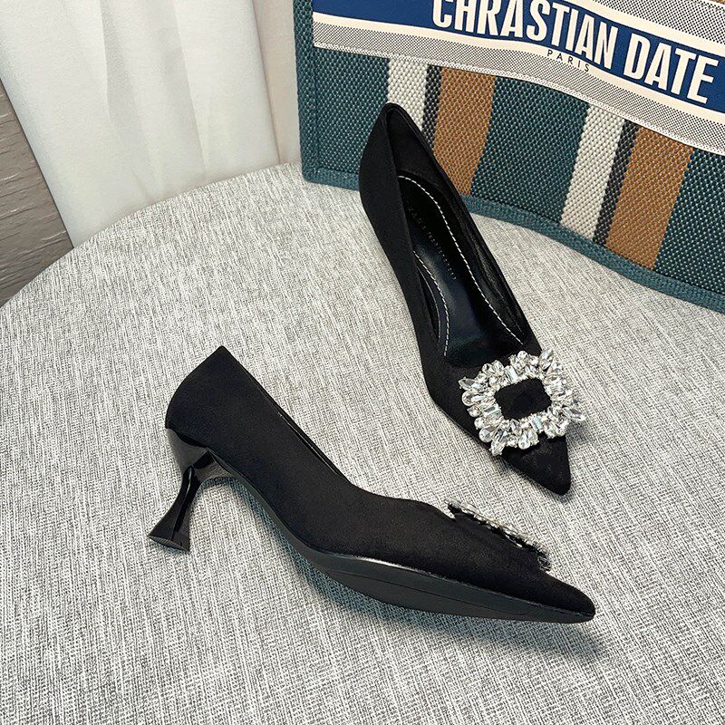 黑色职业细跟高跟鞋女5cm中跟y2024春新款水钻方扣尖头单鞋不累脚