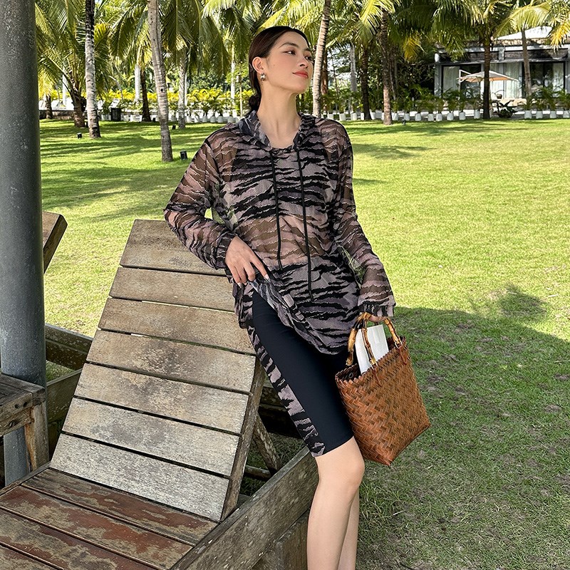 温泉泳衣女大码罩衫连帽成人微胖遮肉保守五分裤女士三件套游泳衣