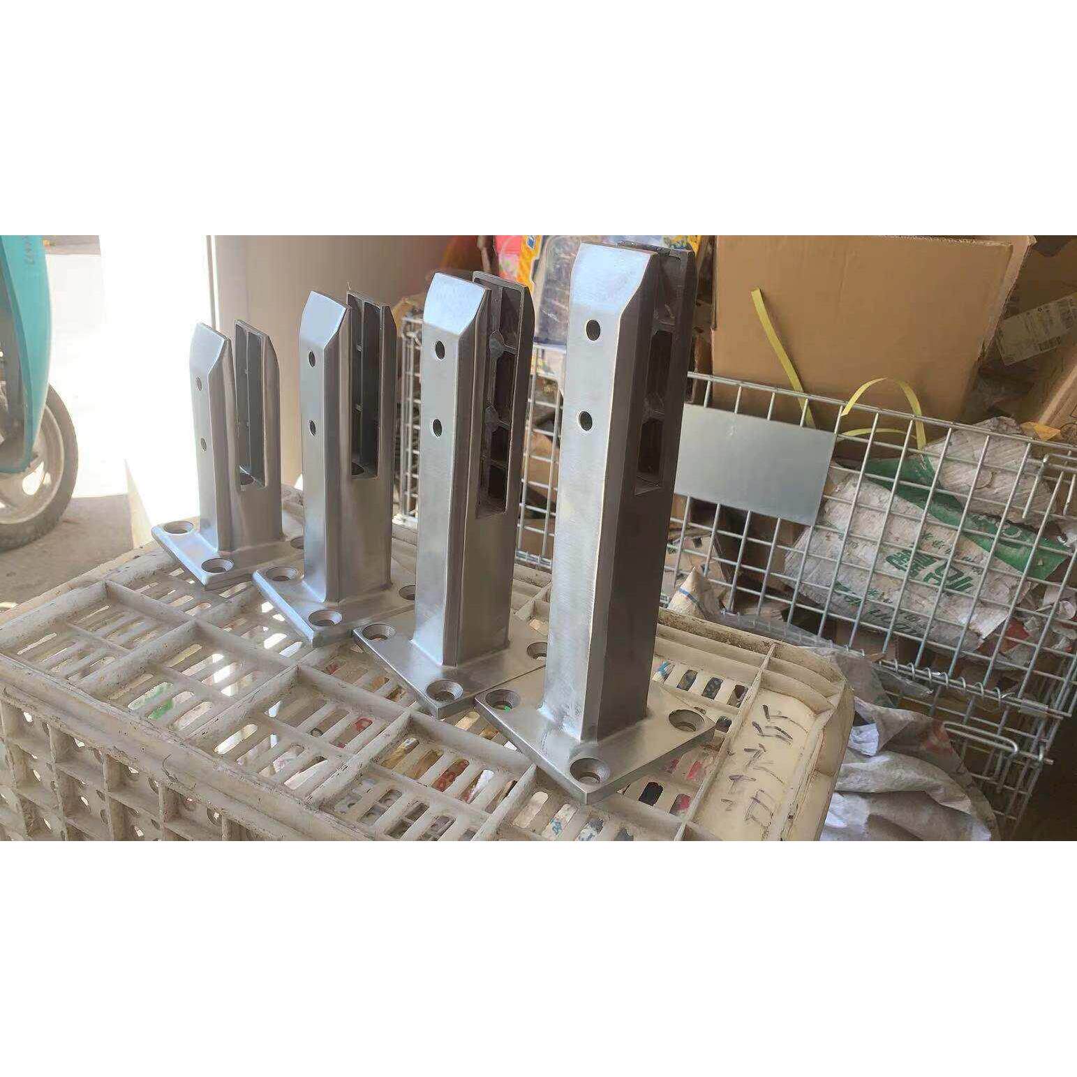 155高/230高/260高 游泳池玻璃夹楼梯护拦固定配件沙滩立柱阳台