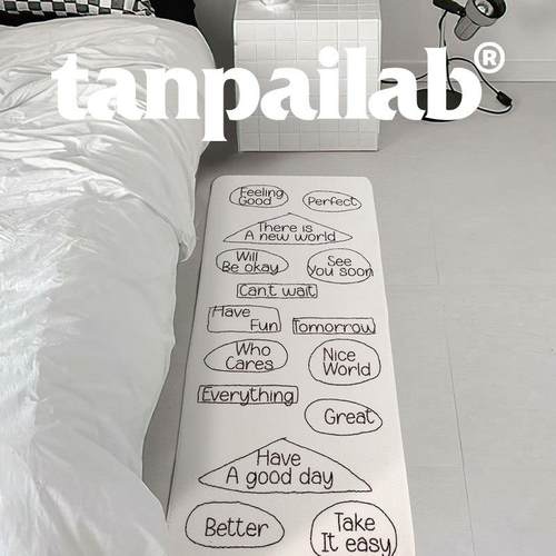 摊牌 字母长条地毯卧室床边毯客厅简约ins风家用入户免打理短绒