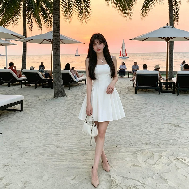 夏季纯欲吊带方领显白连衣裙
