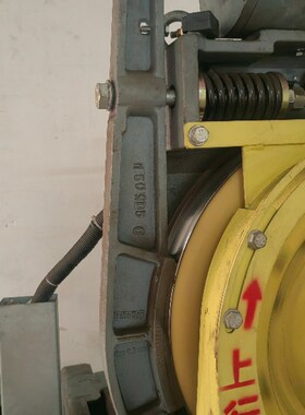 蒂森电梯主机制动臂PMS280/300/320曳引机支臂刹车臂闸瓦抱闸刹车