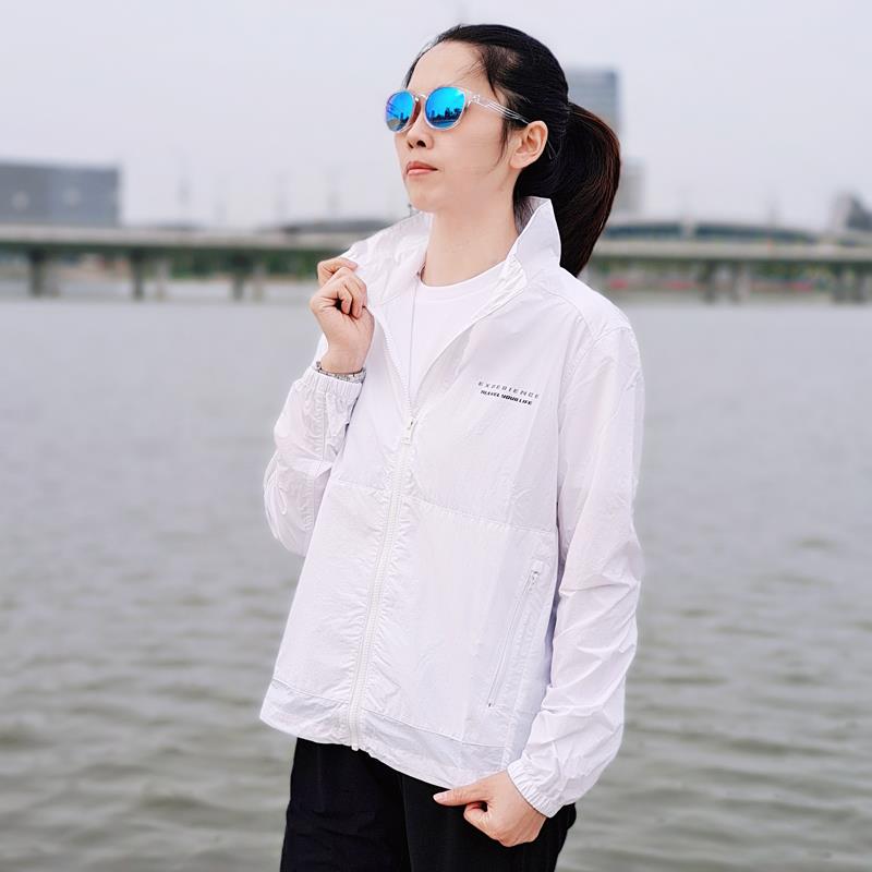 新款立领男女户外防晒透气休闲皮肤衣UPF50+薄款运动外套登山风衣