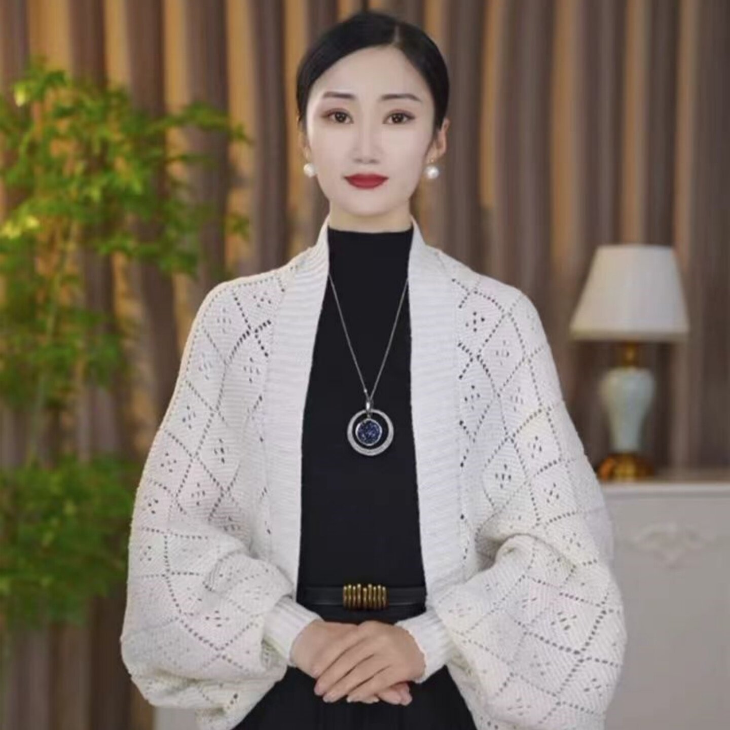 冬季针织披肩女士2025年新款毛衣