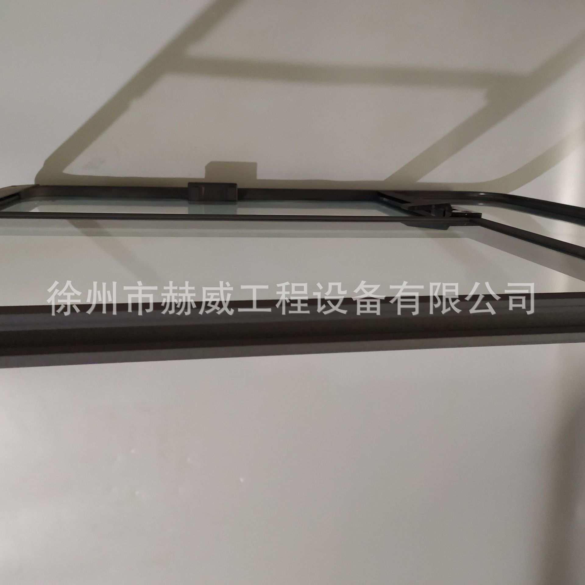 山推推土机SD22驾驶室右窗玻璃23Y-56B-05000现货