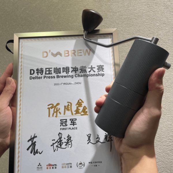 玲珑磨豆机咖啡R1 R2咖啡豆研磨机 手摇磨豆机意式手冲家用手磨