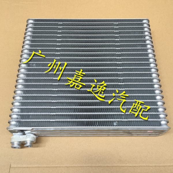 适用于曾瑞维亚ACR30 RX300 RX350右肽空调蒸发器芯蒸发箱膨胀阀
