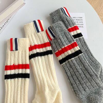 LookSocks秋冬加厚保暖毛绒袜子女中筒袜学院风条纹ins潮长筒堆袜