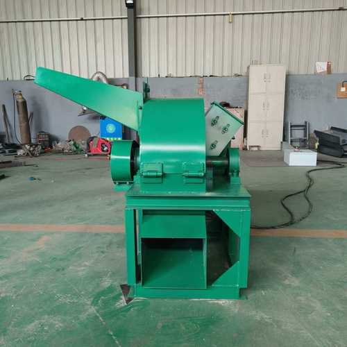 木材木头粉碎机超大功率碎枝机秸秆树枝粉碎机果园树枝树叶破碎机