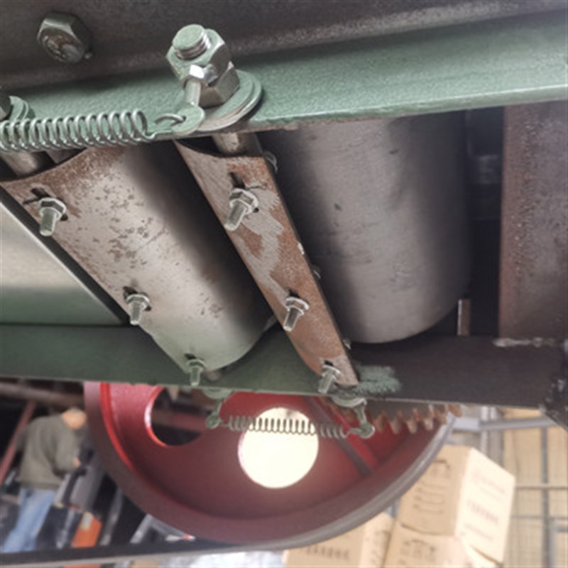 糕粉机年糕打粉机湿米粉碎机滚筒对辊式碾压粮食挤扁机米片压扁机