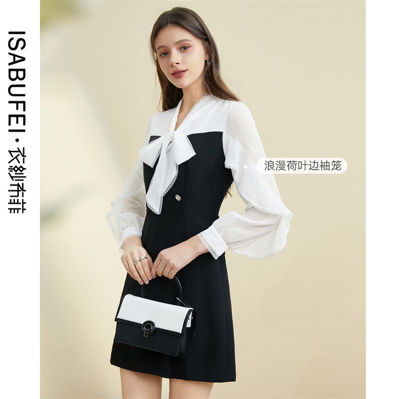 衣纱布菲蝶蓝黑色连衣裙2024新款女春蝴蝶结设计感荷叶边修身裙子