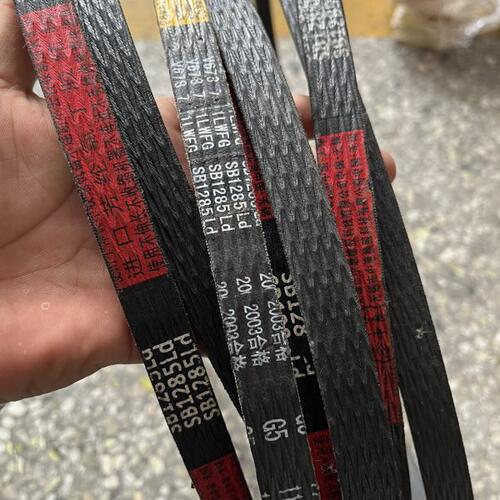 潍柴雷沃RG70收割机配件原厂二道风机皮带SB1285