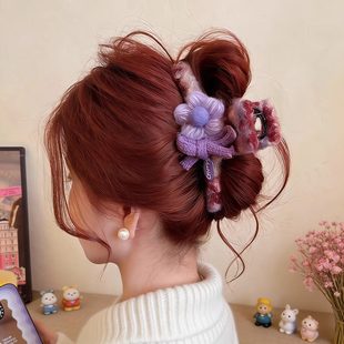 紫色花朵蝴蝶结抓夹女毛绒发夹2025新款高级感鲨鱼夹大号盘发头饰
