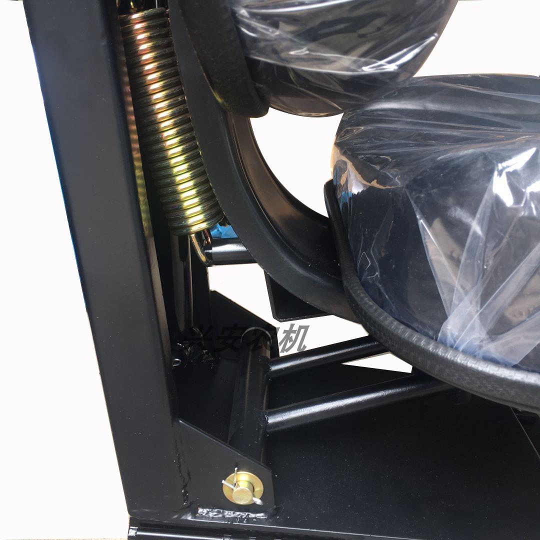 雷沃欧豹拖拉座机平XLL椅总成TD84 904农机配件0面底部座椅