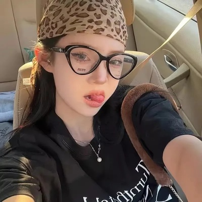 Retro Leopard Print Square Scarf for Women Satin Thin Edge