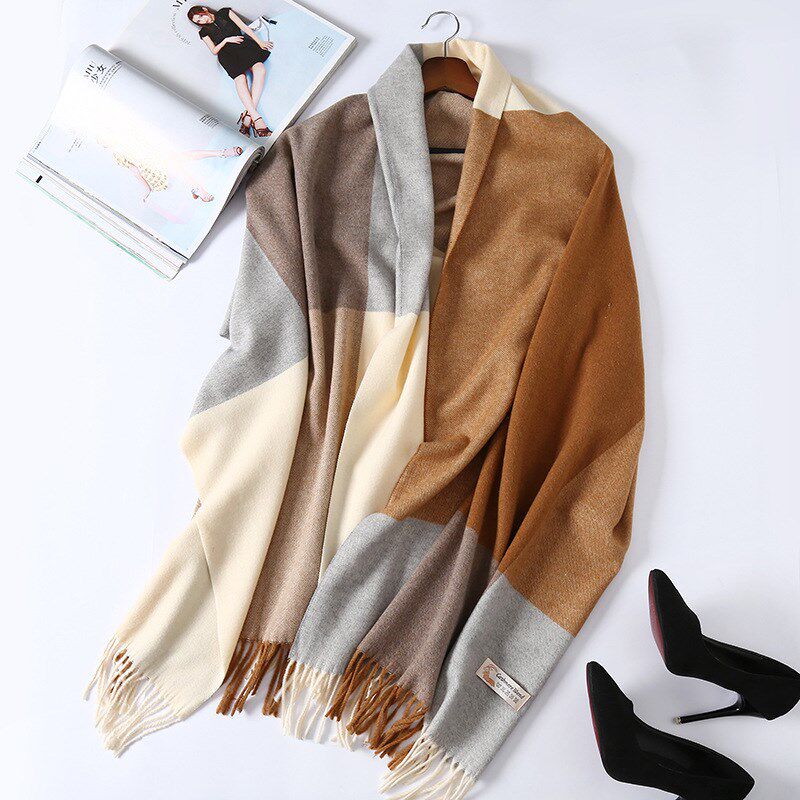 围巾女冬季格子羊绒披肩长款韩版外搭两用秋冬羊毛英伦风加厚保暖