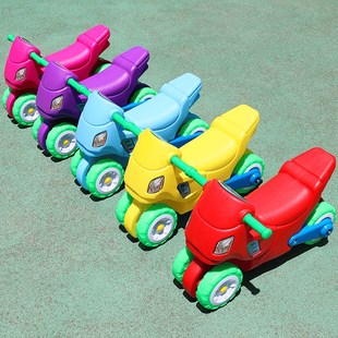 幼儿园摩托滑车玩具车户外设备游乐器材室内运动小孩玩具广场摆摊