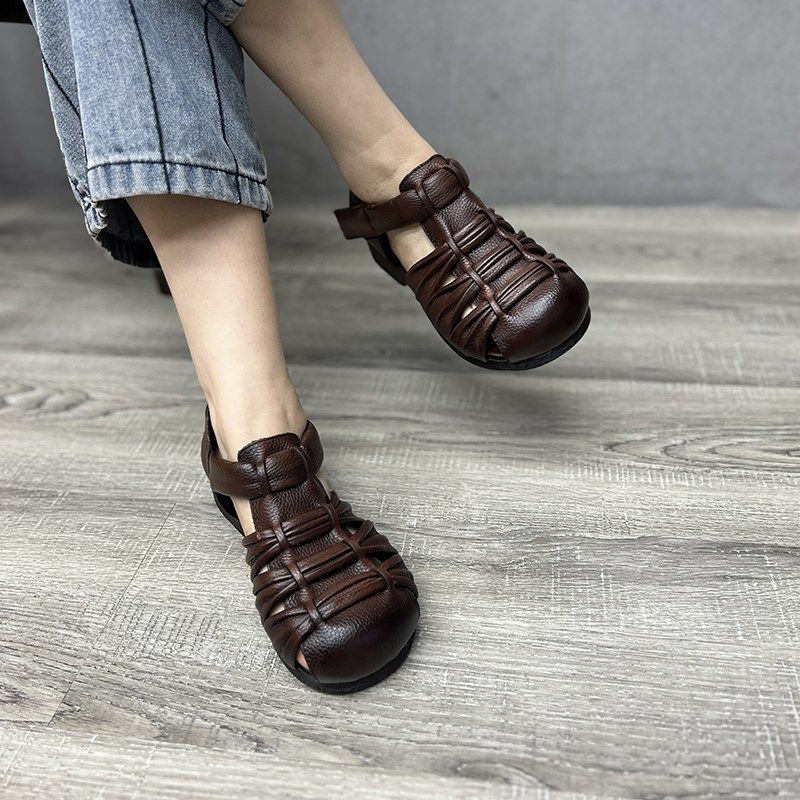 艺鞜2025年夏季新款真皮编织圆头T字魔术贴平底妈妈休闲凉鞋女,女鞋,罗马凉鞋,淘宝优惠券,粉丝福利购,淘宝优惠卷