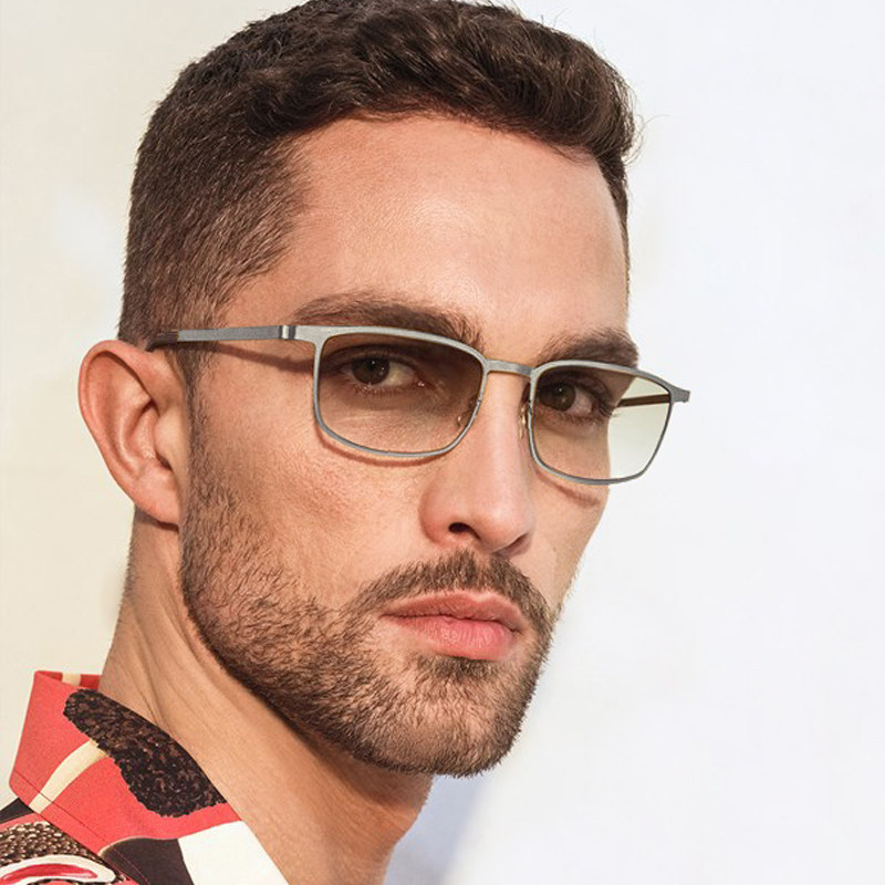 近视眼镜可配眼镜框男纯钛超轻镜架防蓝光辐射无螺丝感光变色时尚