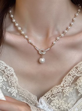 轻奢高级感白色珍珠吊坠项炼女20C25新款爆款锁骨炼气质颈炼配饰