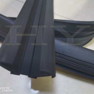 适配众泰2008 Z300A车窗玻璃密封条玻璃泥槽升降玻璃导轨滑 5008