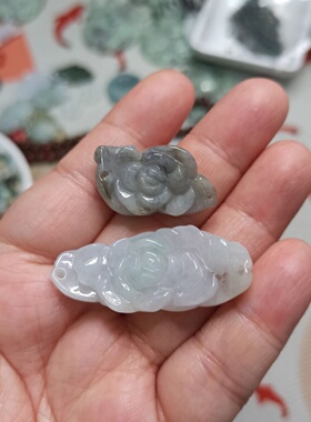 天然翡翠手排雕刻件花