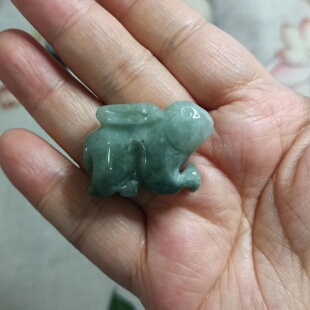 394缅甸天然翡翠飘花吊坠生肖兔雕刻件厚装 小兔子卡27X16mm左右