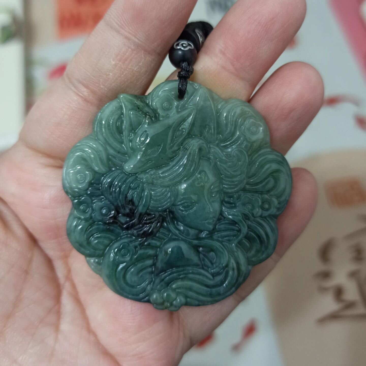 442缅甸天然翡翠吊坠雕刻飘花九尾狐狸狐女牌51X50mm左右48元包邮
