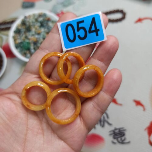 翡翠吊坠戒圈烧黄翡戒指