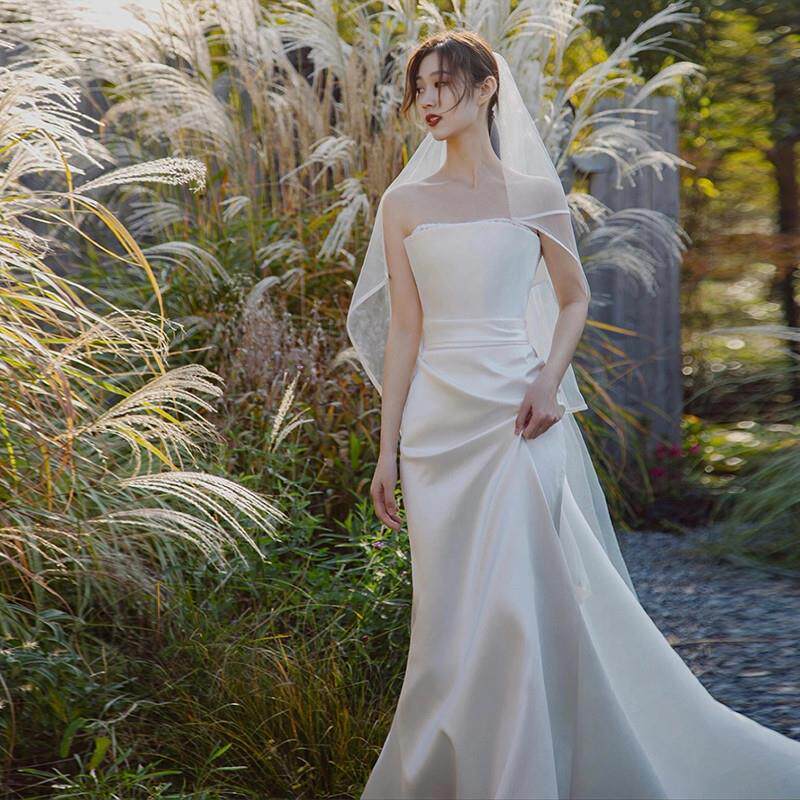高货速发抹胸轻婚纱超仙森系新娘迎宾出门纱白色简约高级缎面鱼尾