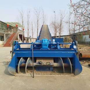 石料厂自动式扒料机摇控操作大产量砂石料装车机移动式堆高机