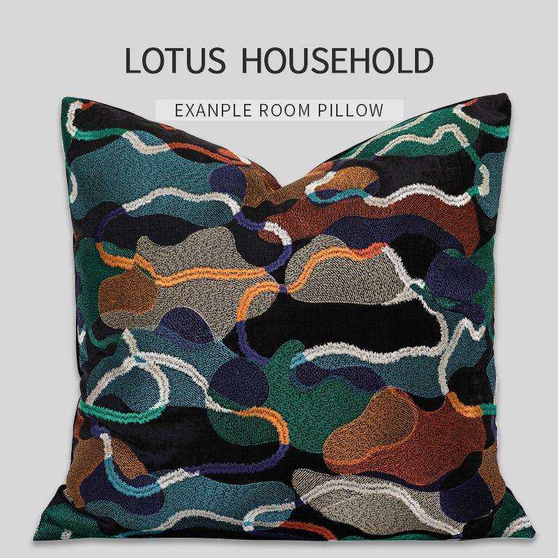 彩色艺术刺绣小众抱枕儿童房家居客厅沙发枕抽象画云朵创意靠垫套