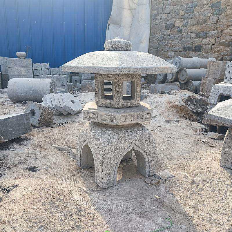 石灯笼日式庭院灯户外青石仿古灯中式别墅草坪石头灯花园造景摆件