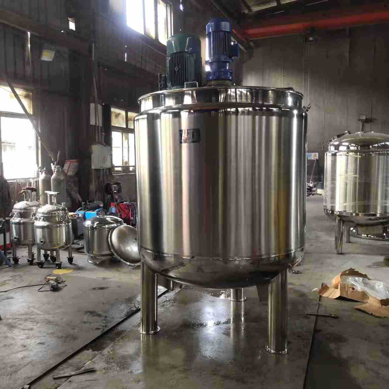 鹿富供应不锈钢电加热立式搅拌罐500L搅拌配料桶液体搅拌罐搅拌罐