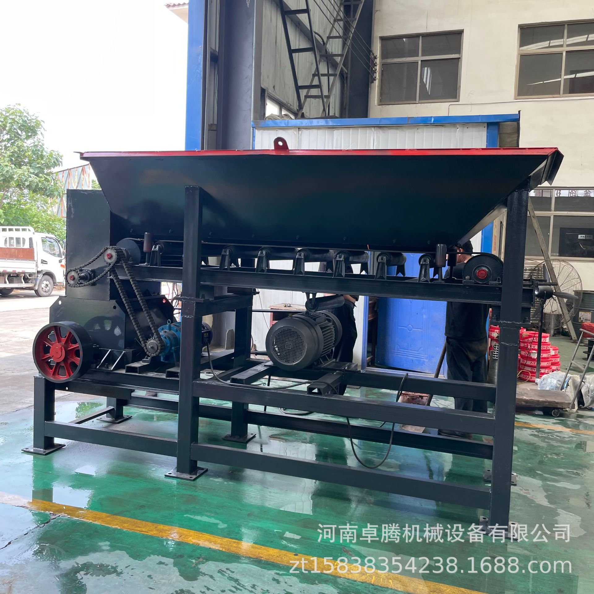 移动式干湿泥土粉碎机育秧泥土粪便粉碎机营养土刀片流动式粉土机
