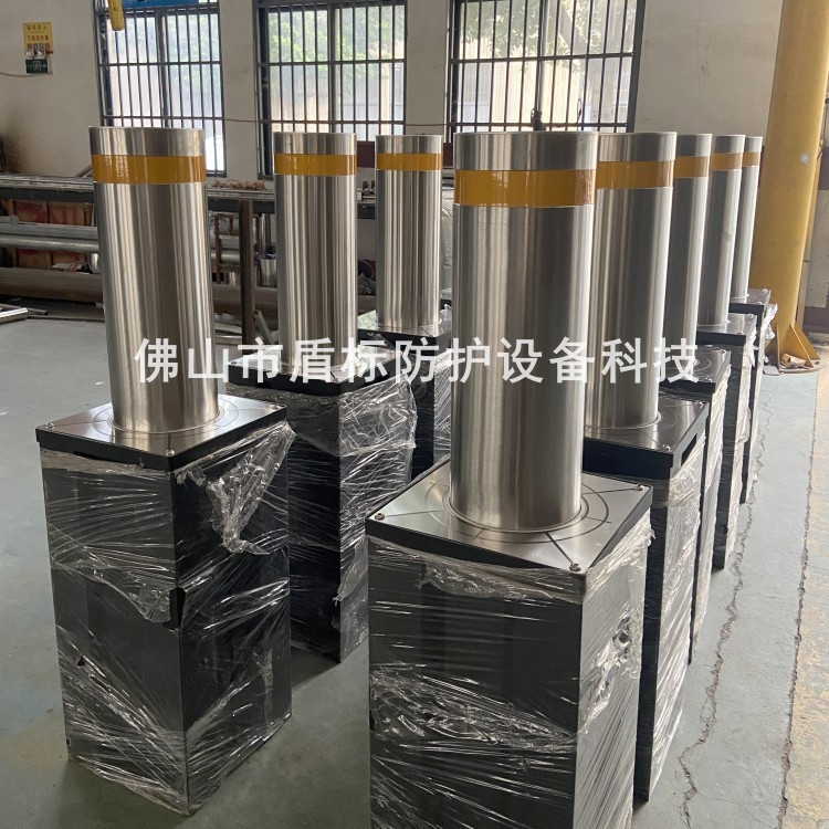 现货供应手动升降柱直径219可移动防撞路桩 钥匙锁可拆卸固定路柱