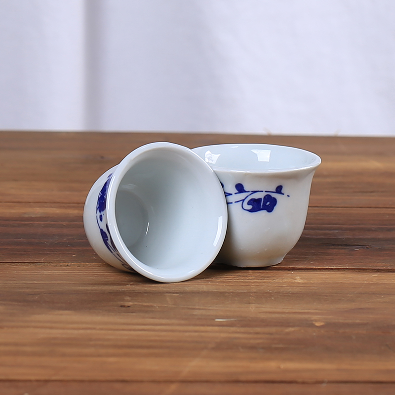 景德镇制青花白酒杯便宜祭祀小酒盅舞蹈道具杯烈酒杯牙医调粉杯