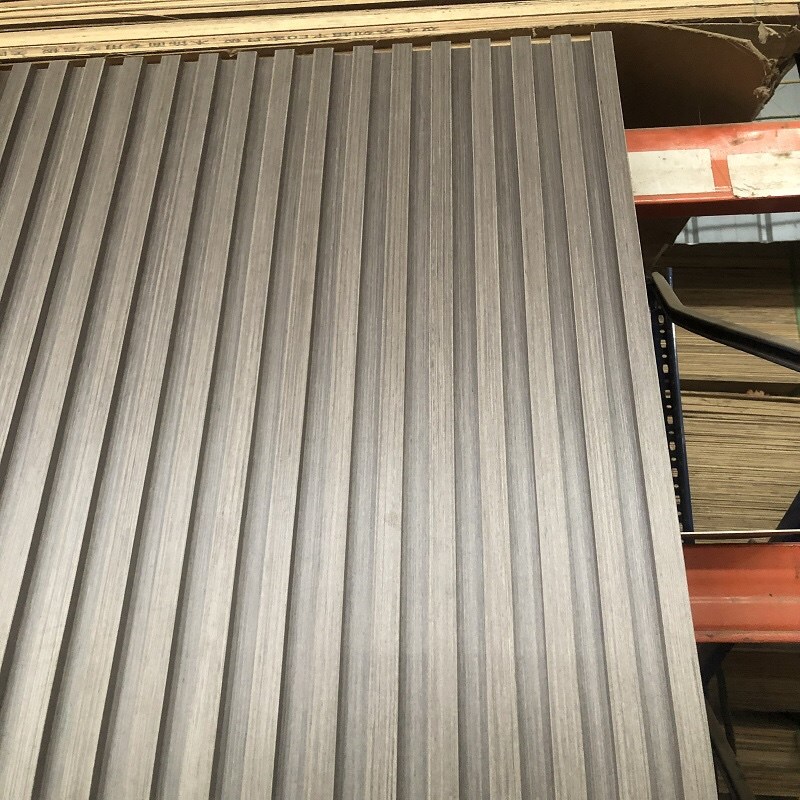 木饰面格栅套装门隐形门线条套线套板免漆木饰面KD板护墙板科定板