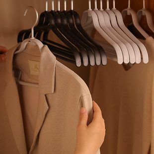 防滑铝夹衣架家用无痕防肩角衣挂西服衣柜挂衣撑子轻奢白色晾衣架