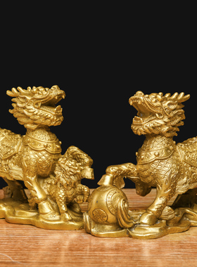 铜麒麟摆件一对纯铜鎮宅招財家居摆件踩八卦麒麟摆设大号小号