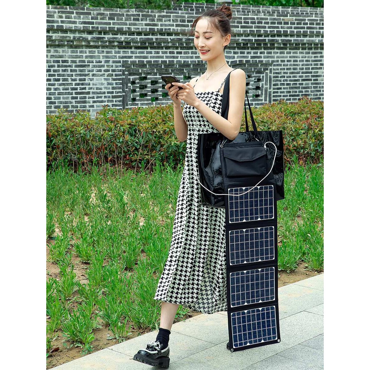 户外折叠太阳能充电板模块板光伏便携5V12v18V快充电移动轻便