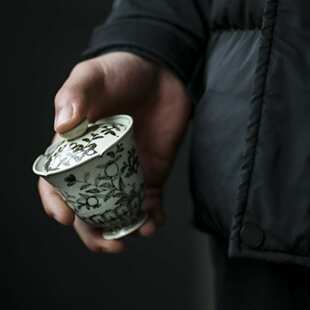 谌峰敬古 青花缠枝石榴花卉多子多福二才盖碗洪武釉里金青花茶碗