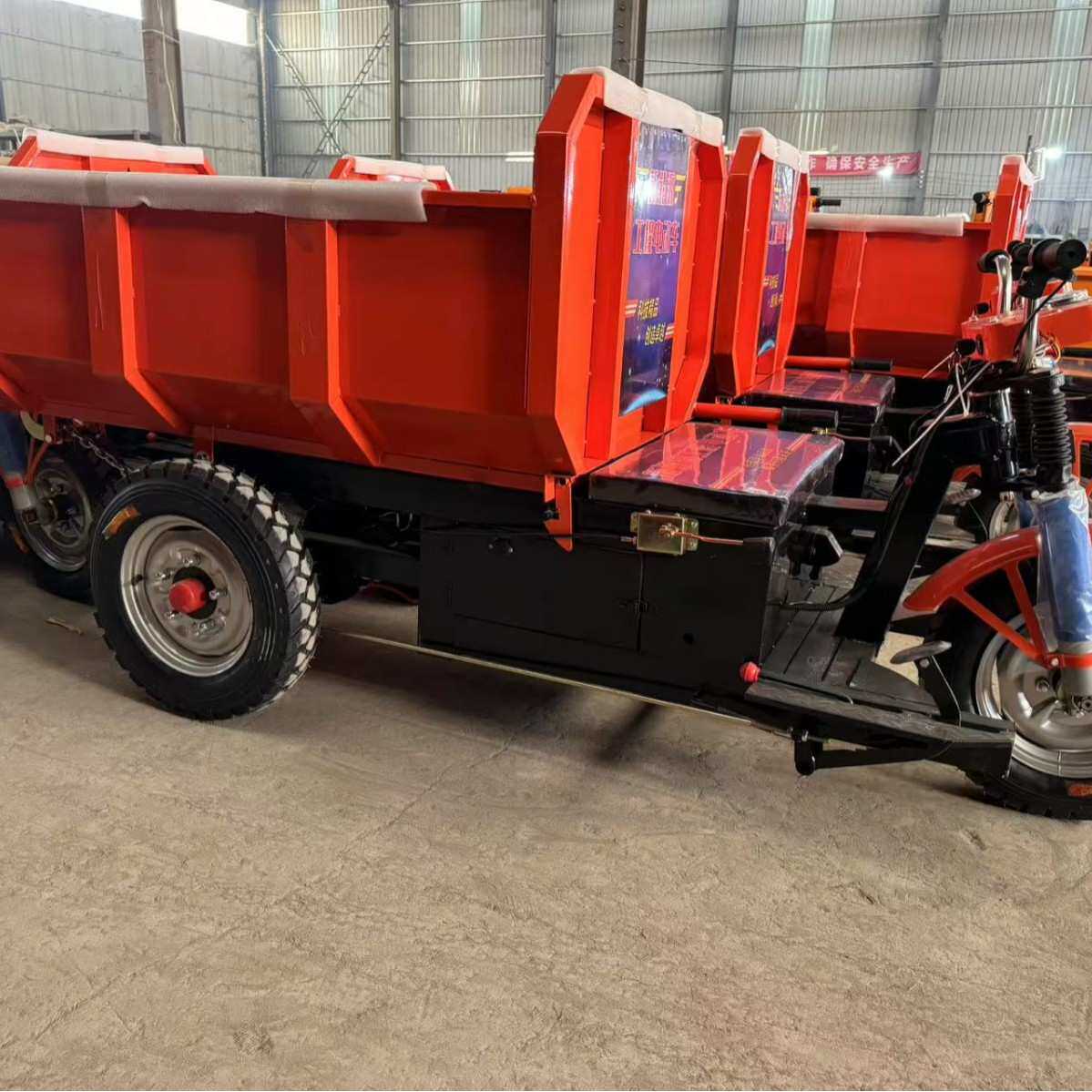 干电三开门大骑兵 建筑工地运输重物自卸车 电动工程三轮车