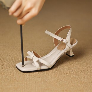 5cm绝美超软小凉鞋女s夏季外穿踩屎感粗跟软底配裙子不累脚高跟鞋