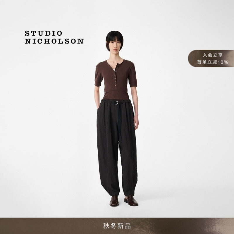 【明星同款】【秋冬新品】STUDIO NICHOLSON女士SORIN短袖亨利衫图片