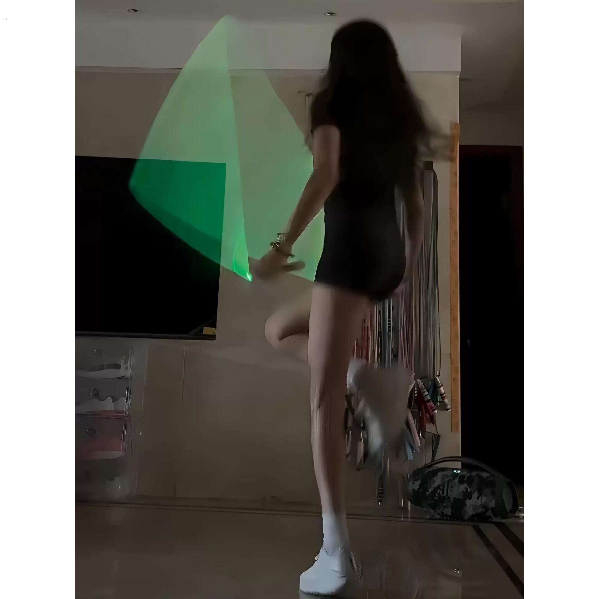 发光跳绳创意炫彩夜光跳绳女生户外运动体能训练专用器材