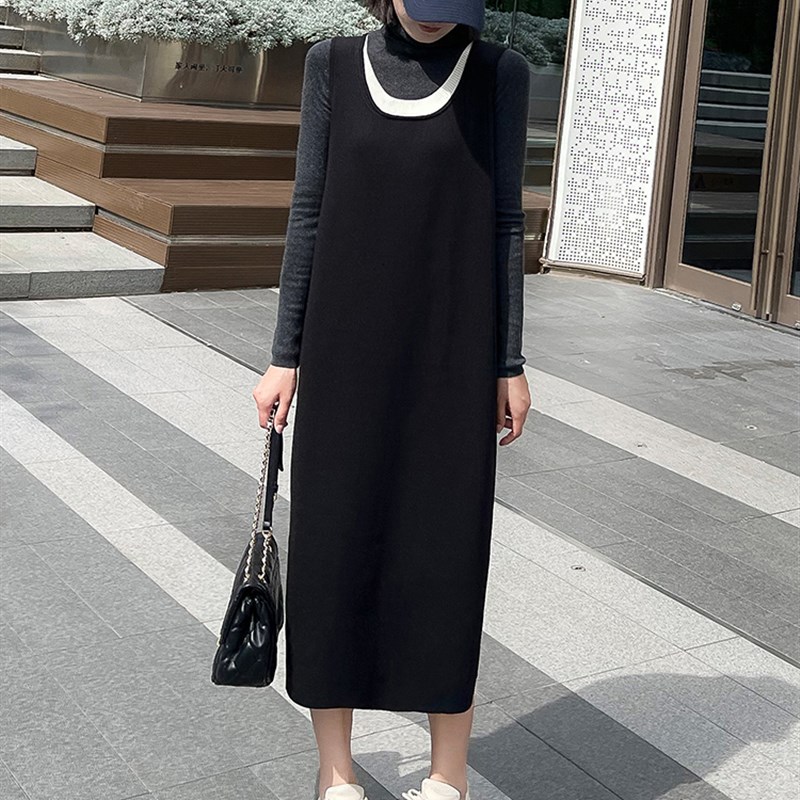 高级感宽松黑色背心裙无袖w内搭针织连衣裙女显瘦过膝打底长裙子