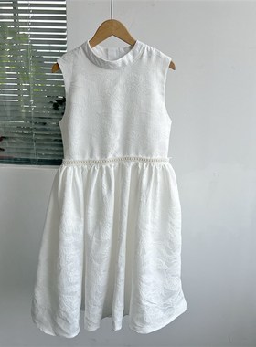 西5-9女大童白色圆领r无袖连衣裙拉链刺绣可爱设计感纯色J25-4